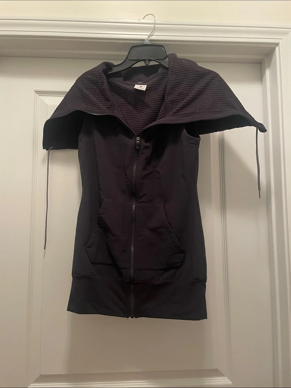 Nike Black Sleeveless‎ Zip Hoodie with Textured Hood
